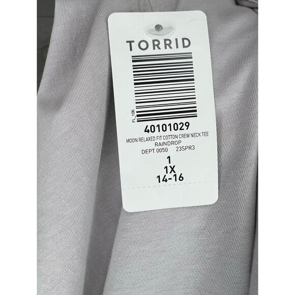 Torrid lavender relaxed fit crew T-shirt with crescent moon graphic Size 1(1X) - Picture 5 of 6